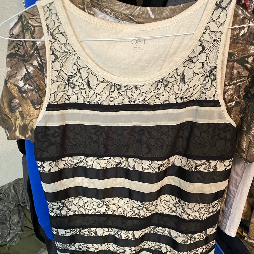 Sleeveless top